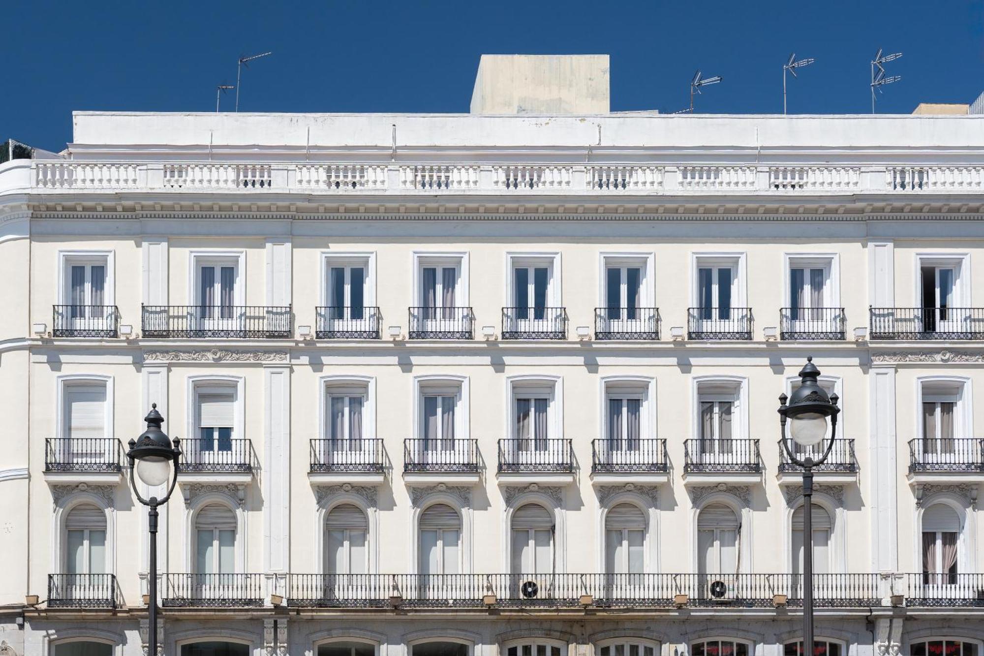 Luthia Puerta Del Sol — Photos 3